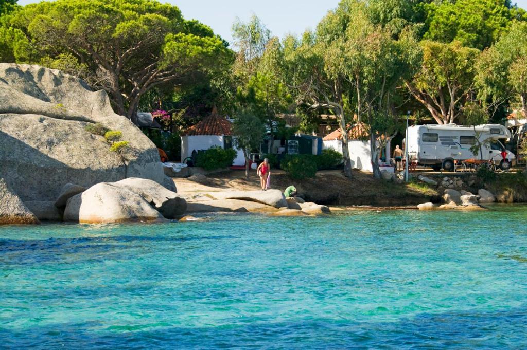 Hotel Camping Baia Saraceno à Palau Extérieur photo