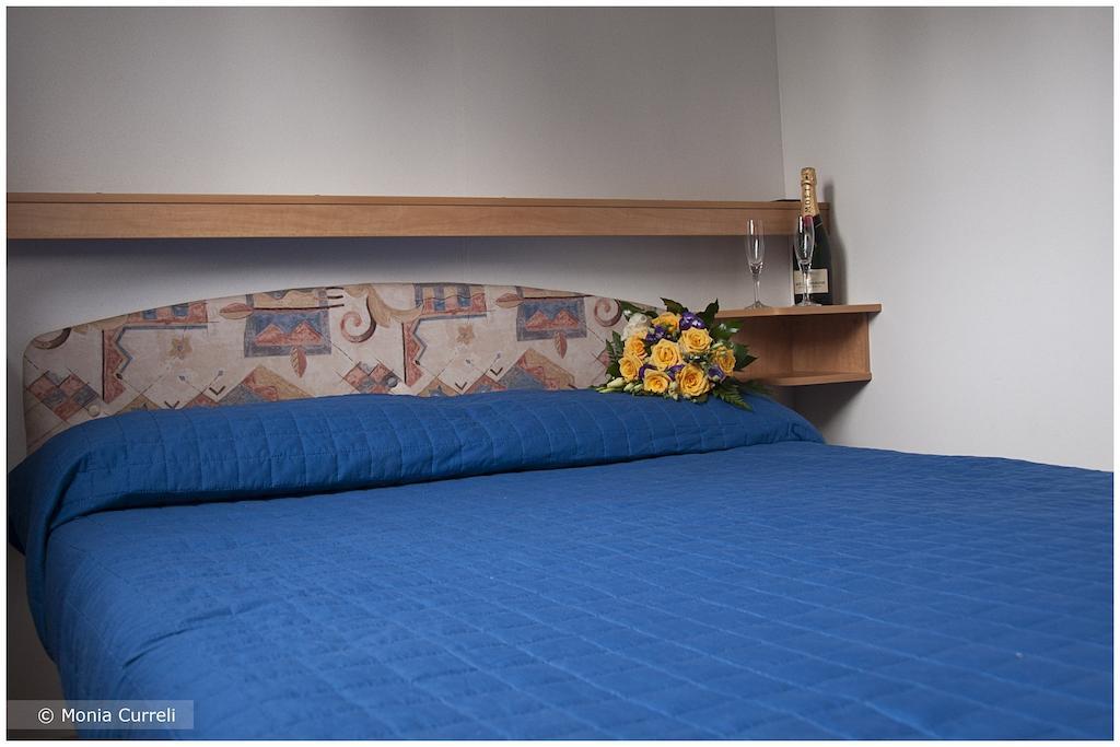 Hotel Camping Baia Saraceno à Palau Extérieur photo